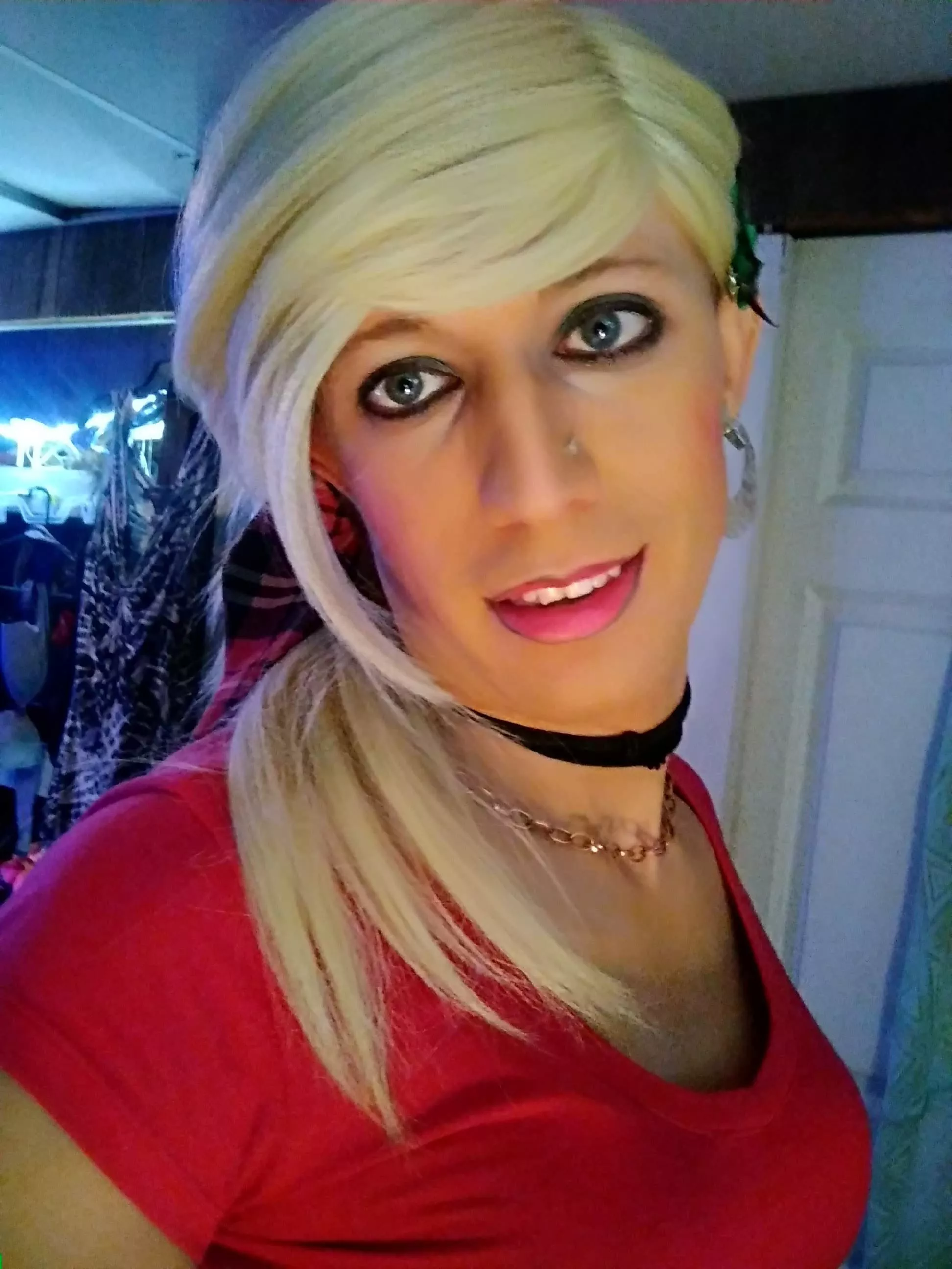 Lipliner? Do I pull it off or no? posted by bigry2004