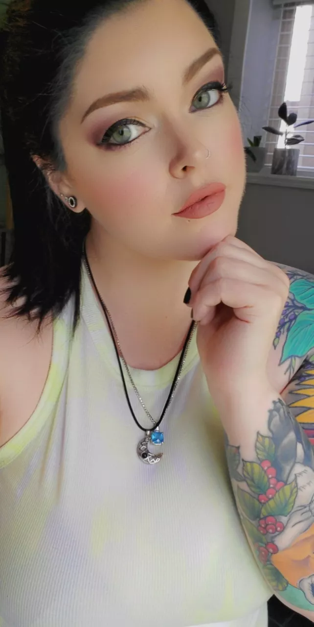 lips n' eyes ♡ posted by Im-on-glue