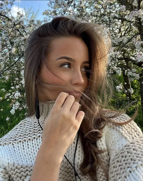 Lisa Marielle by TheMarlenx