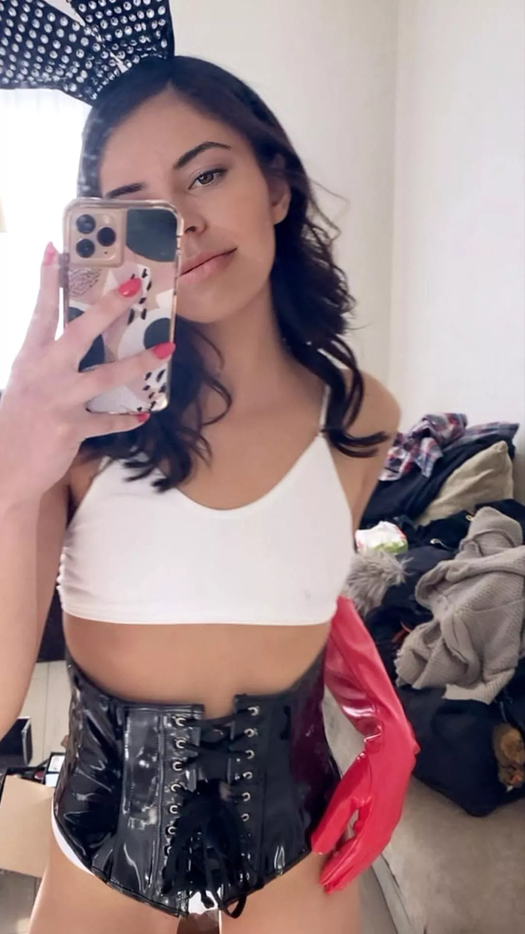 Little bunny looking for a carrot and creamy eggs posted by SluttyMilady