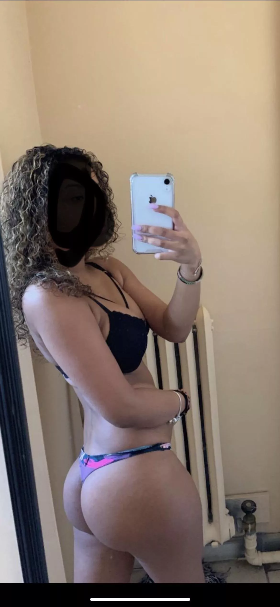 Little Latina bubble butt🙈 posted by NiceAppearance1367