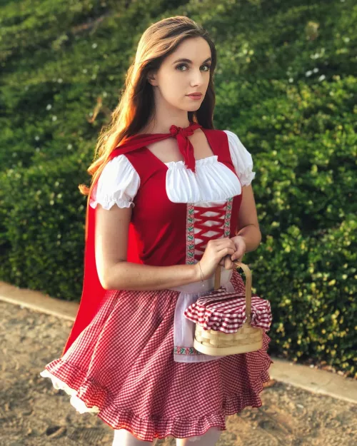 Little Red Riding Hood by DarthLexii by ifindcosplay