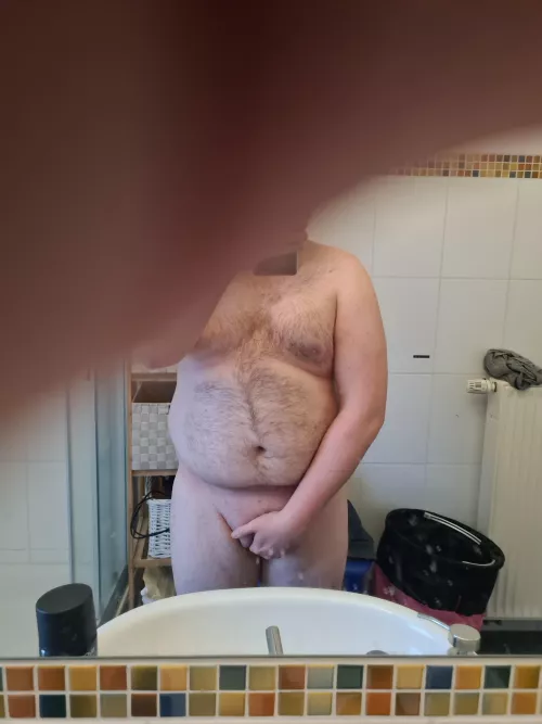 Little sneak peak u like me ? by Waste-Bee-7308