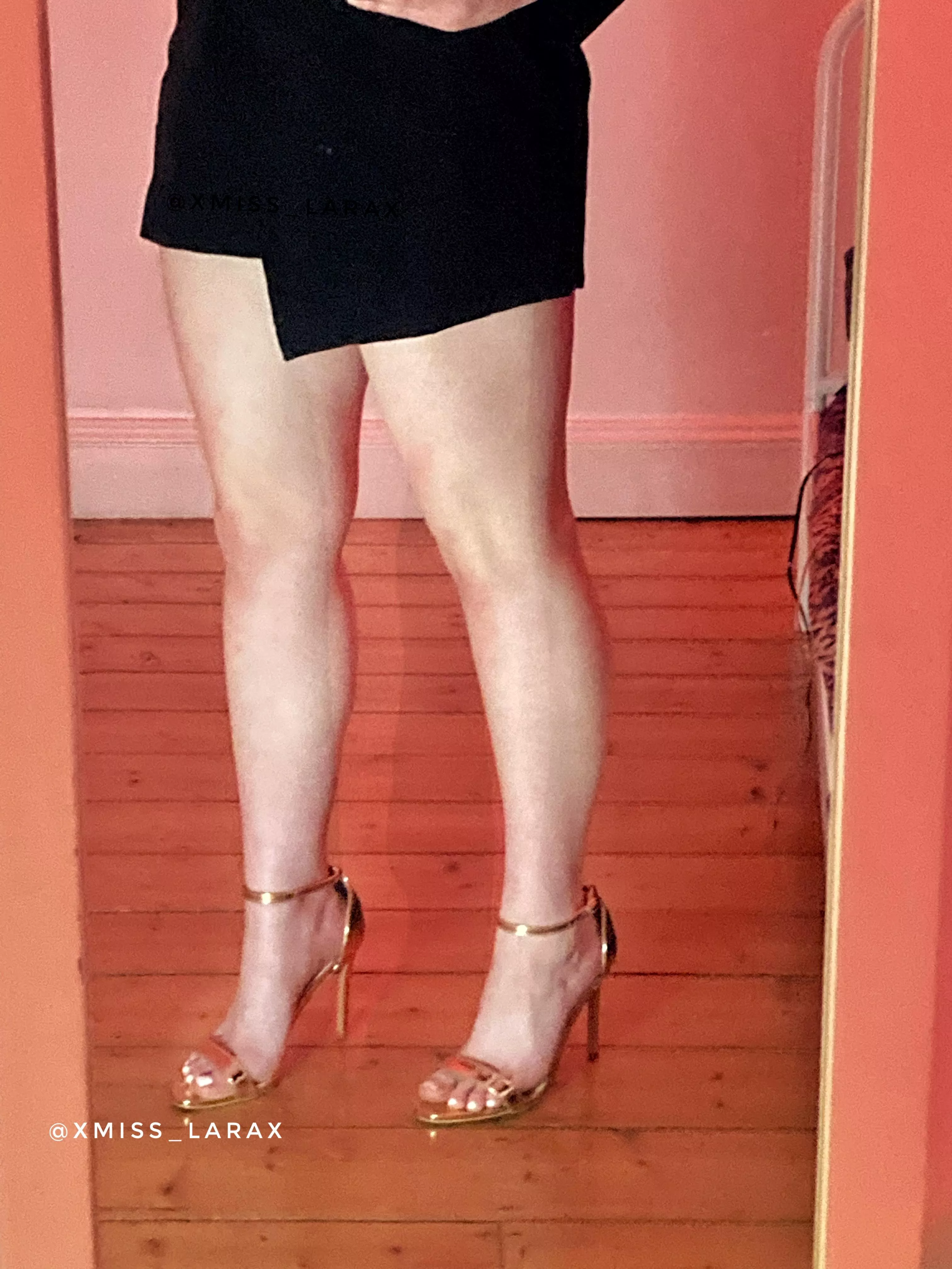 Little touch of gold for today posted by xmiss_larax