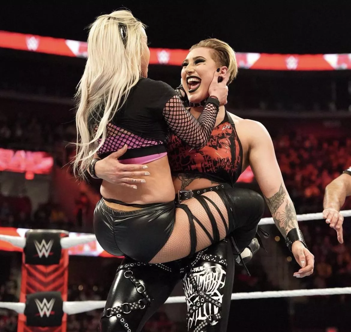 Liv and Rhea posted by TheAnimeSmashman