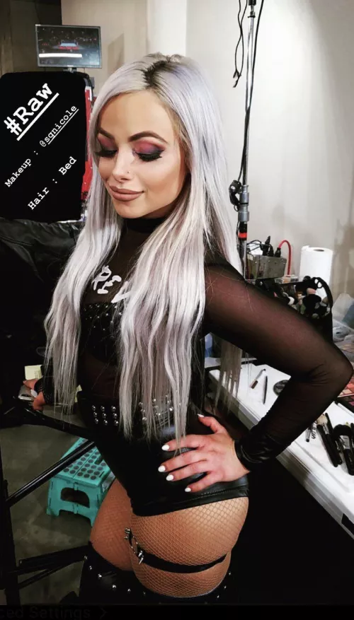 Liv looking scrumptious by PriorAttempt9850