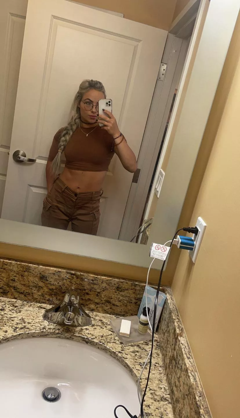 Liv Morgan posted by Fooman14