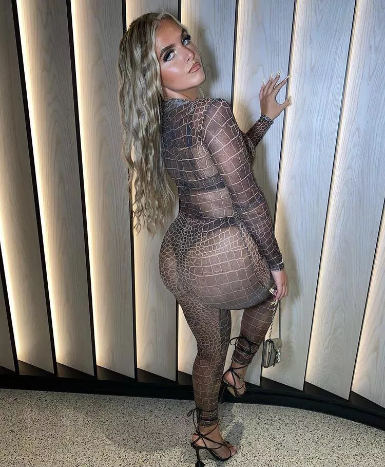 Liv posted by Hornylad2000uk