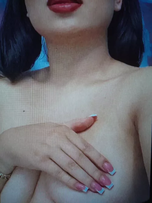 live now on chaturbate. chaturbate.com/jessyadamss/ by Eastern-Section-7482