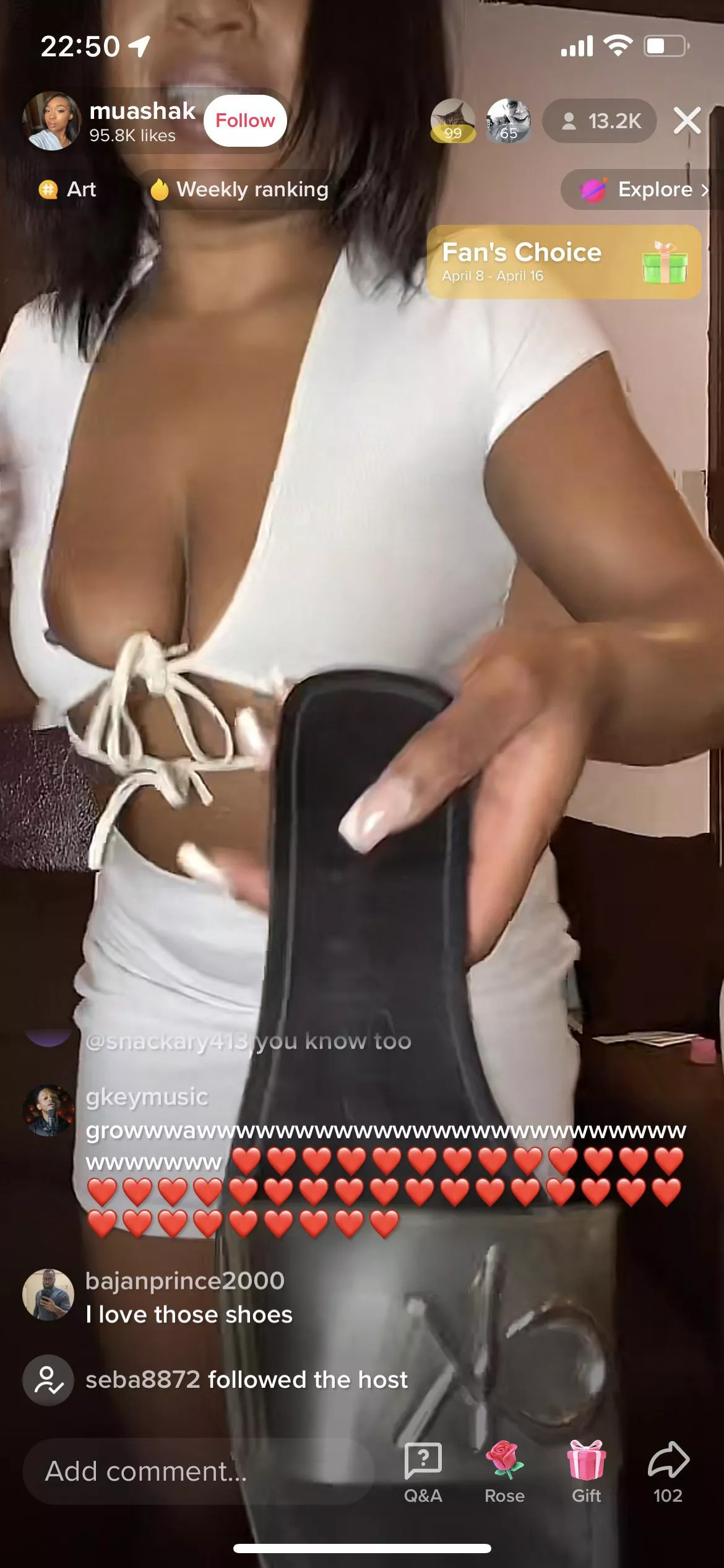 Live now on Tiktok posted by NargateNSFW