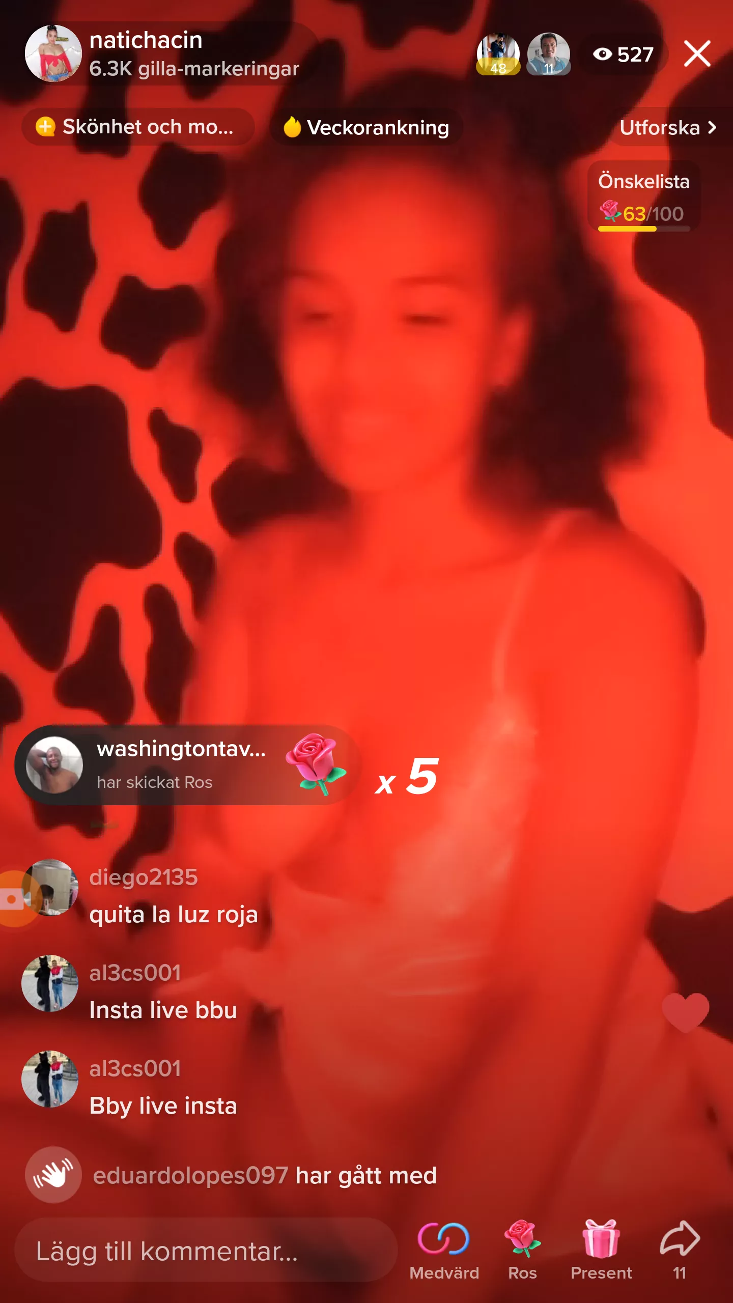 Live right now posted by Snaprem