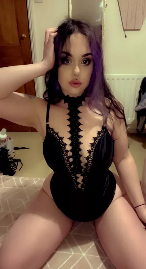 Living my best mean bimbo life. I’ll convert you into a simp 😈 by BimboGothQueen