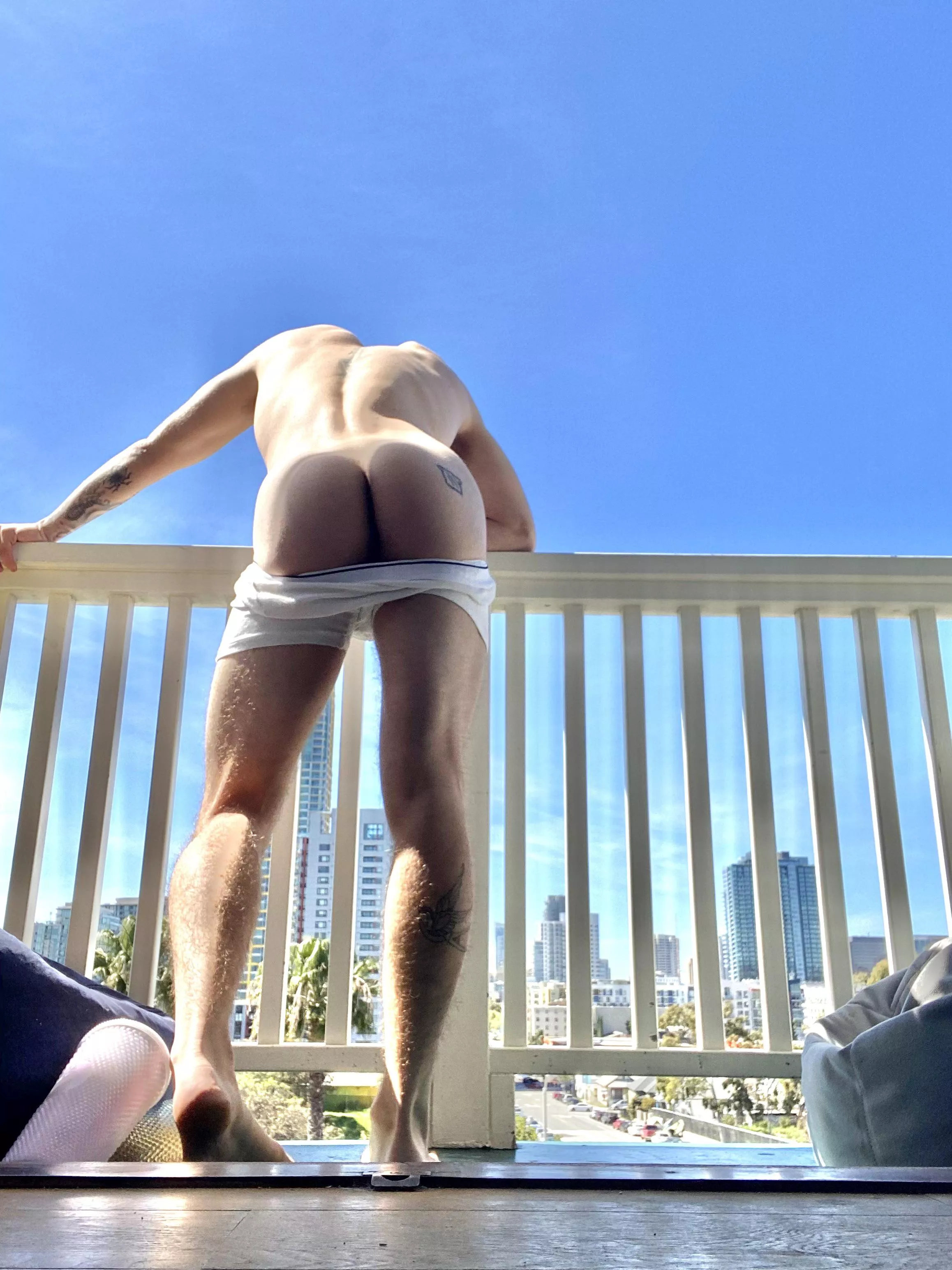 Lmao daddy was peeping😍❤️‍🔥 posted by successful_bag38321