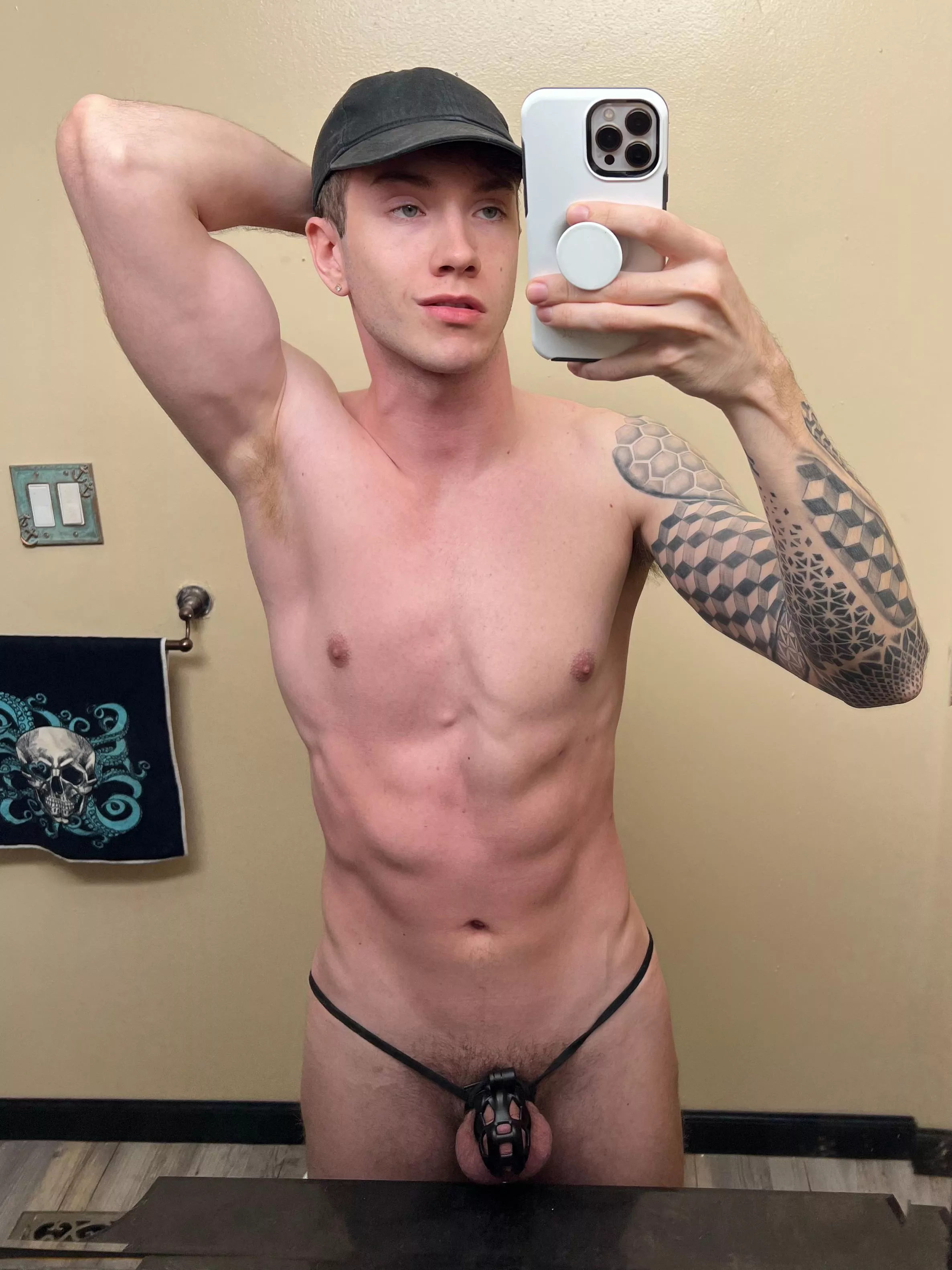 Locked up like a good boy posted by FinnAugust