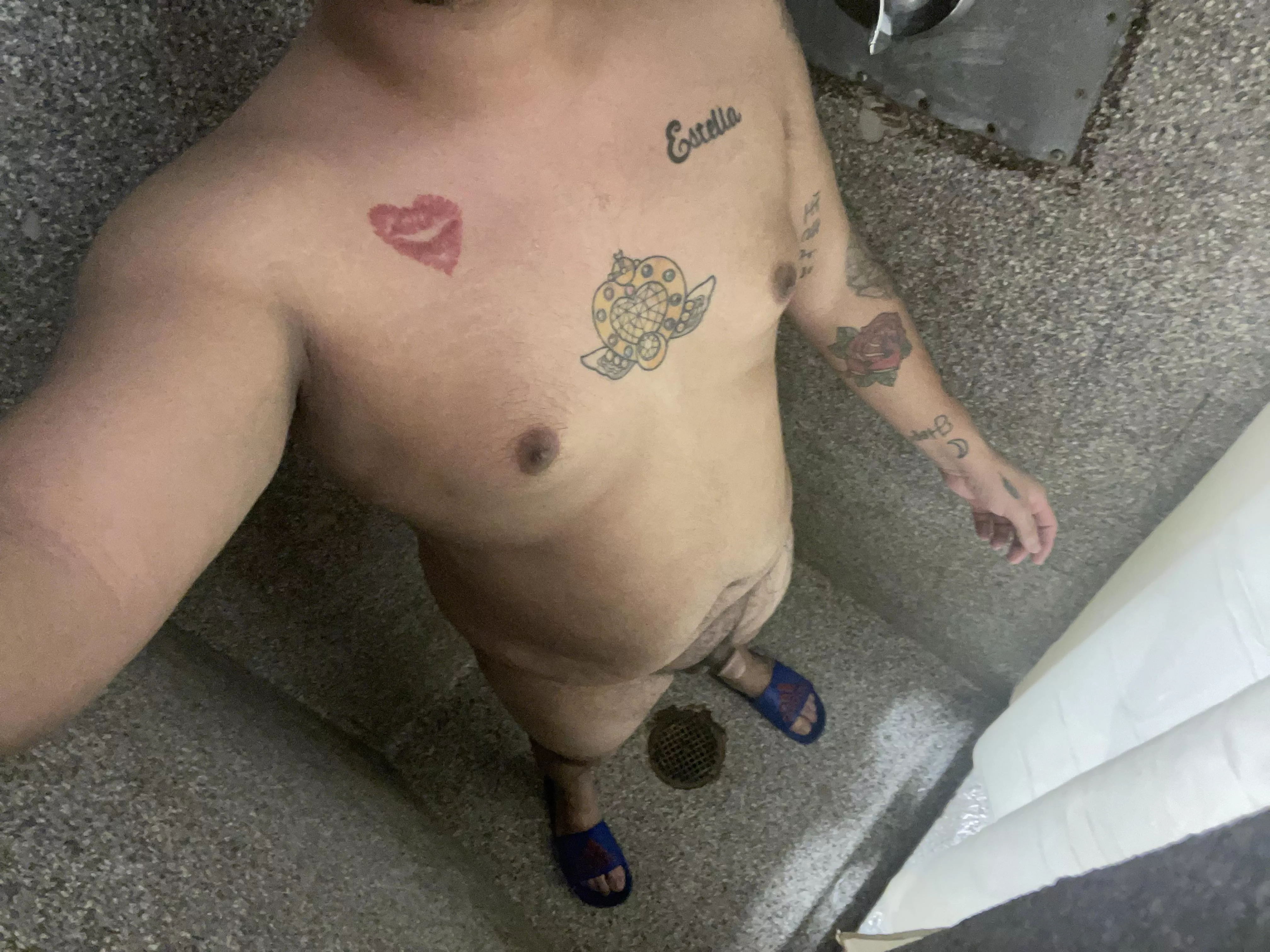 Locker room shower posted by Mars202_