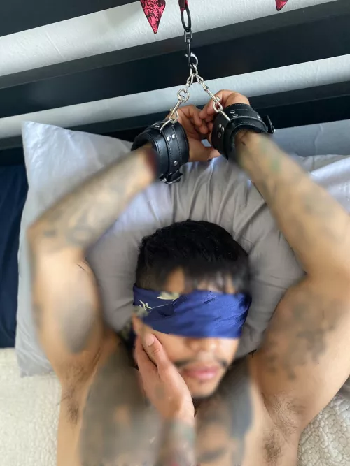 Lol He has Noo idea how he’s about to get milked an used 😈😋 by _whiteapple_bluepie