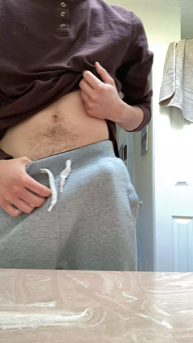 Lol idk how I feel abt this pic posted by legitalonelyguy