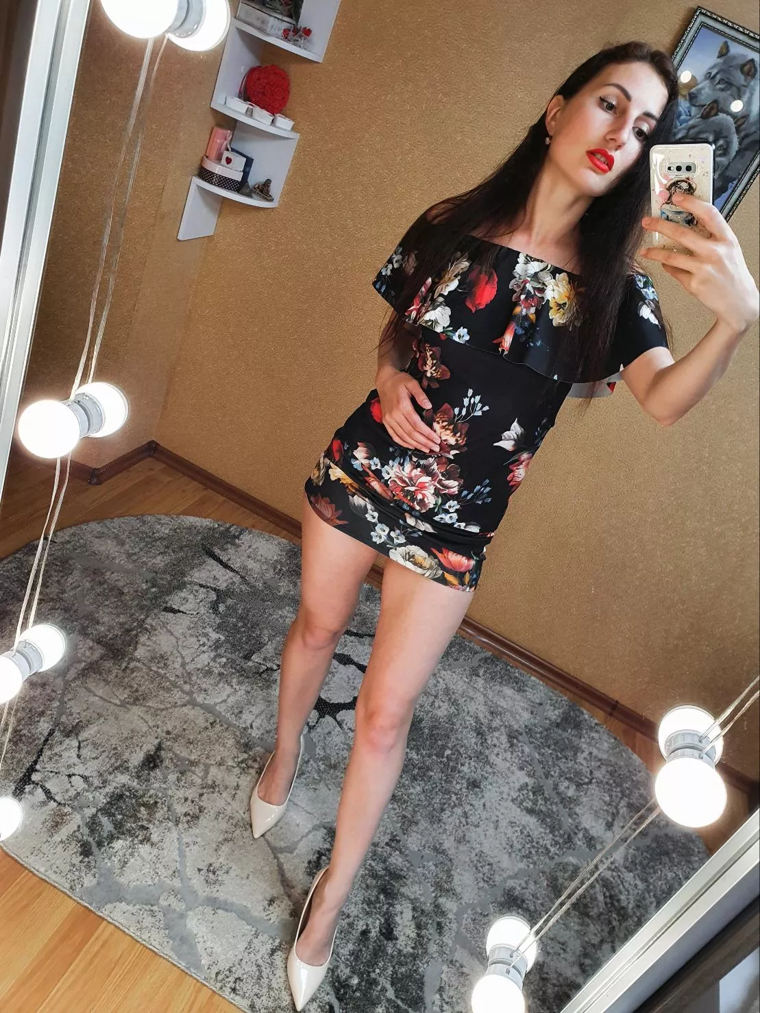 Long beautiful Ukrainian legs posted by UkraineGirlChat
