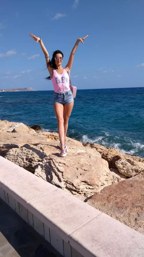 Long beautiful Ukrainian legs 🇺🇦💋 by UkraineGirlChat