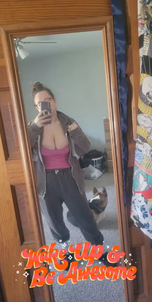 Long day, long cleavage by kellyjo89