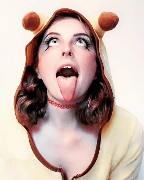 Long tongues save lives by Capribento