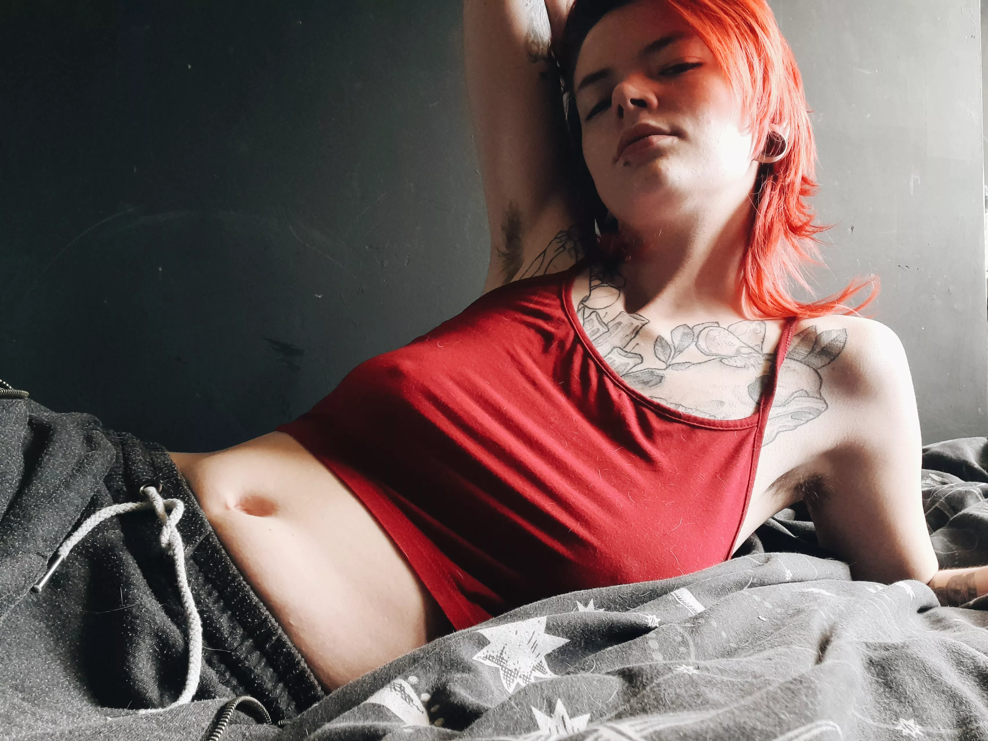 look at that little button posted by Demon-In-Your-Ear