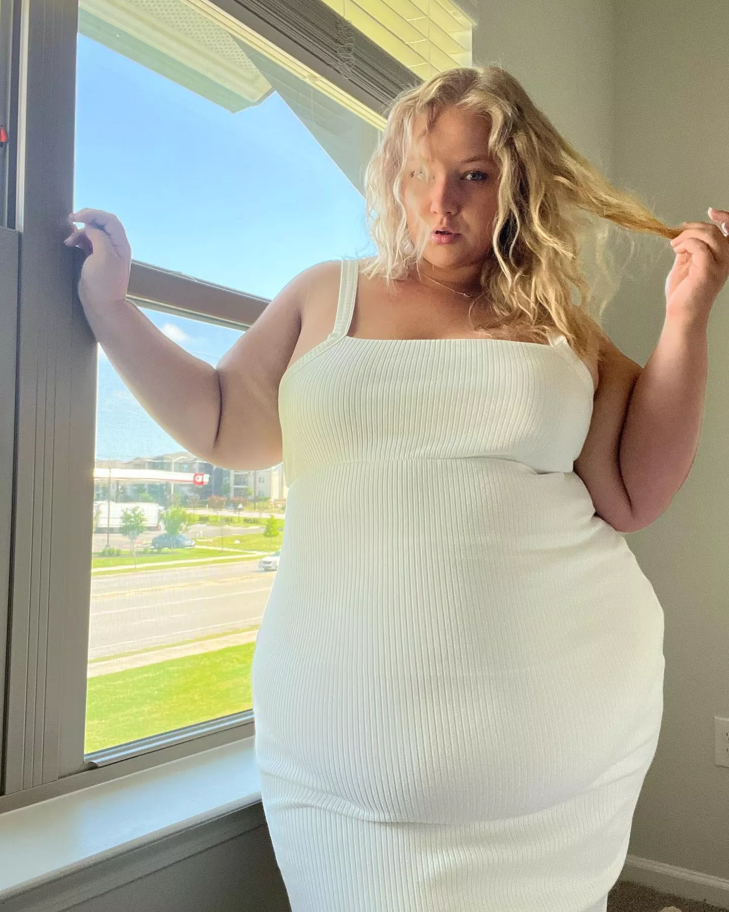 Look at this belly posted by ceciliaxemily