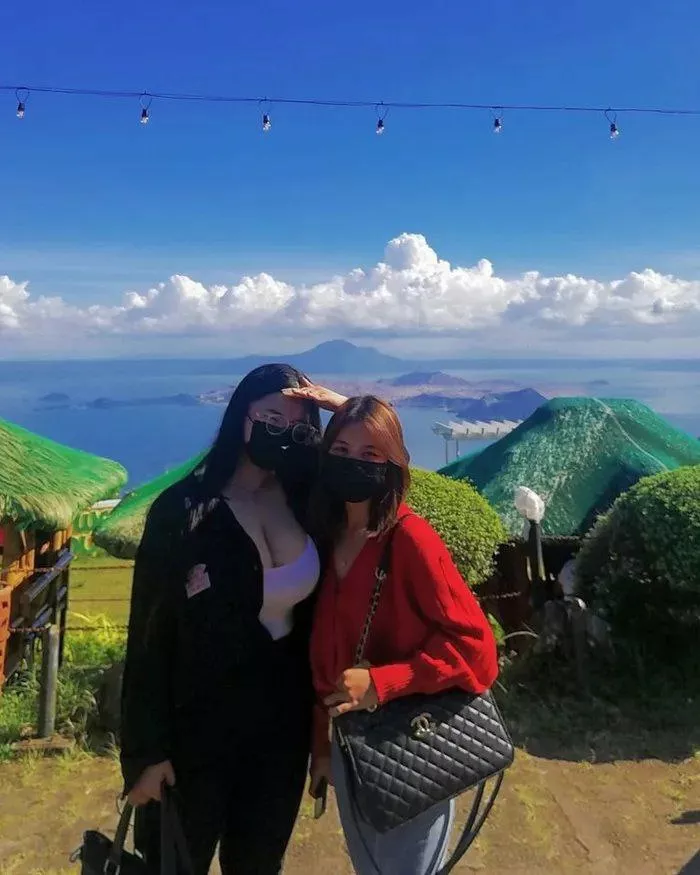 Look at those mountains! posted by barney_s638