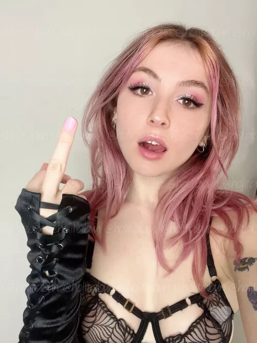 Look into my eyes… fall into my trap by birdiesg