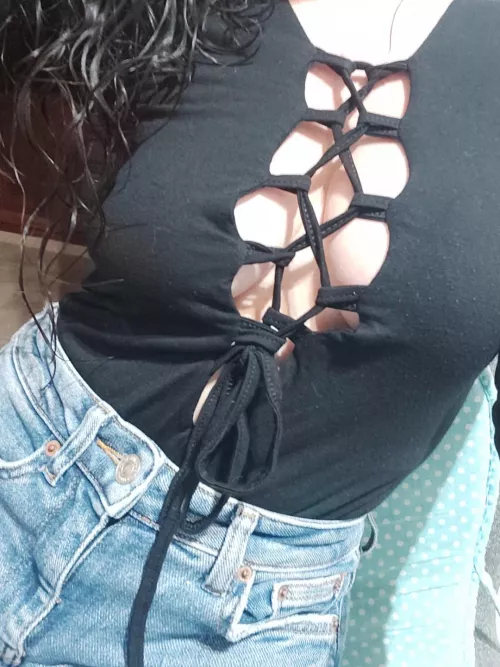 Look me in the eyes by muyguarra