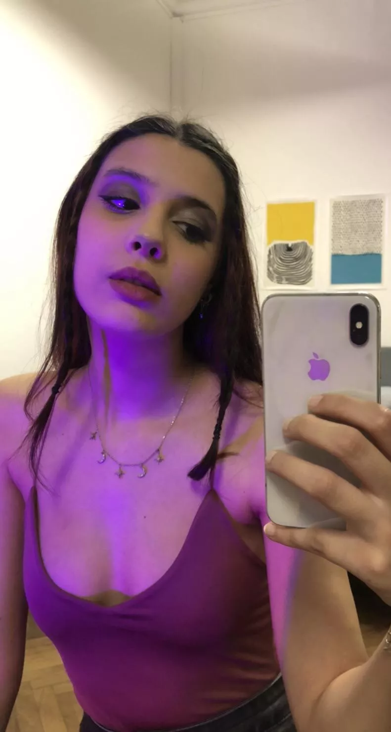 look me in the eyes maybe?💞🫶 posted by Due_Advisor_5122