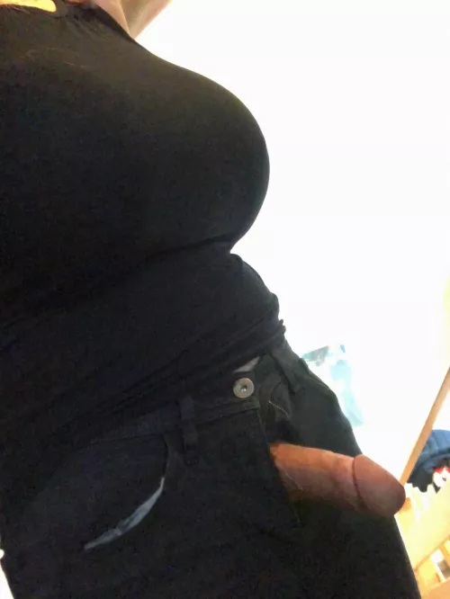 Look who came to say hello at work 👀 by diechloe