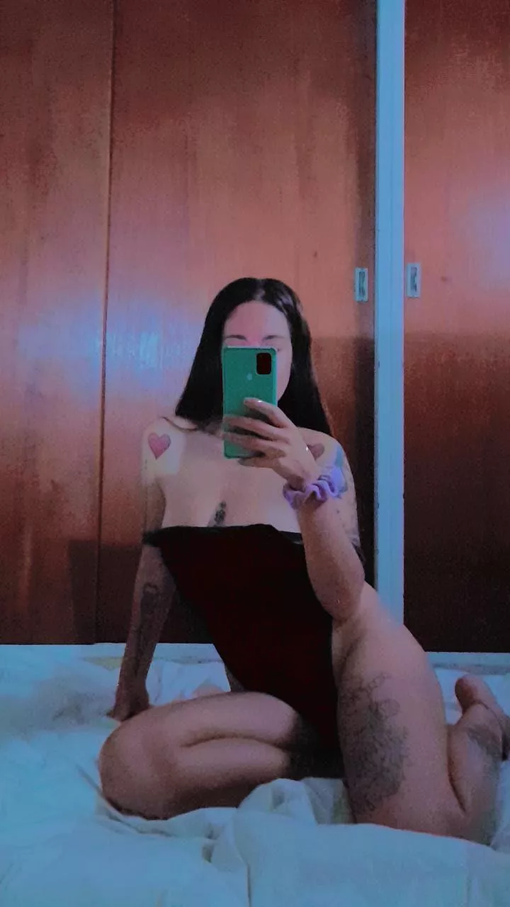 looking a bad daddy to make him cum and fill me up with his creampie 🤭🔞 follow link below and become the One ♡ posted by LadyMarilynLove