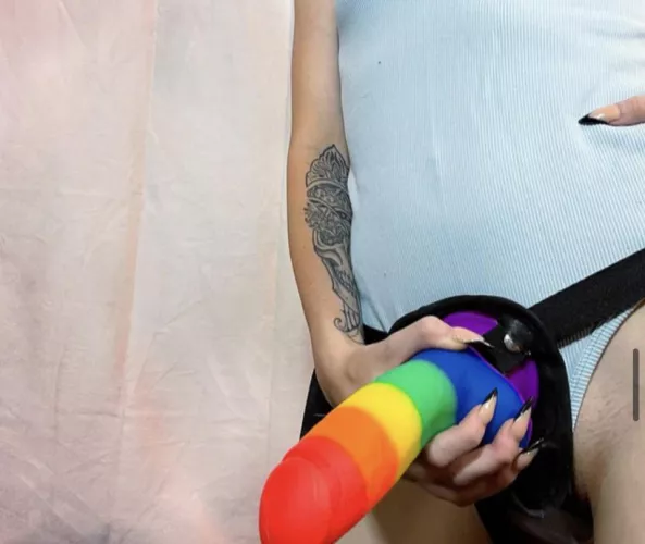 Looking at a slut to fuck. 🆙 if you want mommy inside of you 😈🥵😍 by Mommy_Smith574