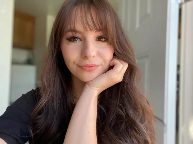 looking for a nice cock on my face kik in bio by 38922678