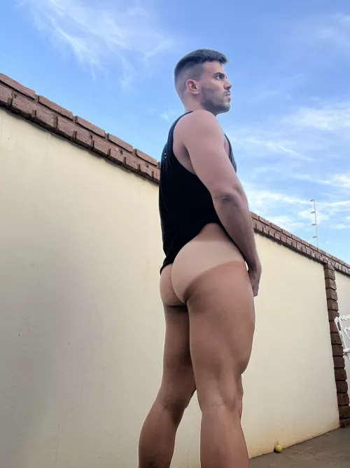 Looking for a place to sit by italofassin