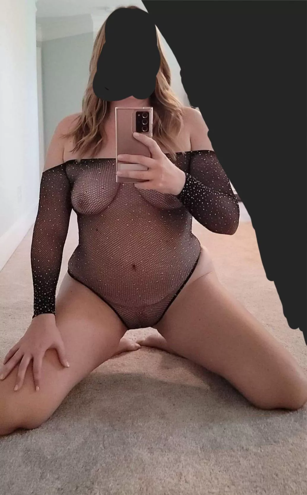 Looking for a place to sit posted by CoastalNCHottie