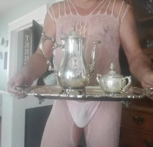 Looking for a sissy Dominate. That I can submitt to as their willing submissive sissy. by laceysissyslut