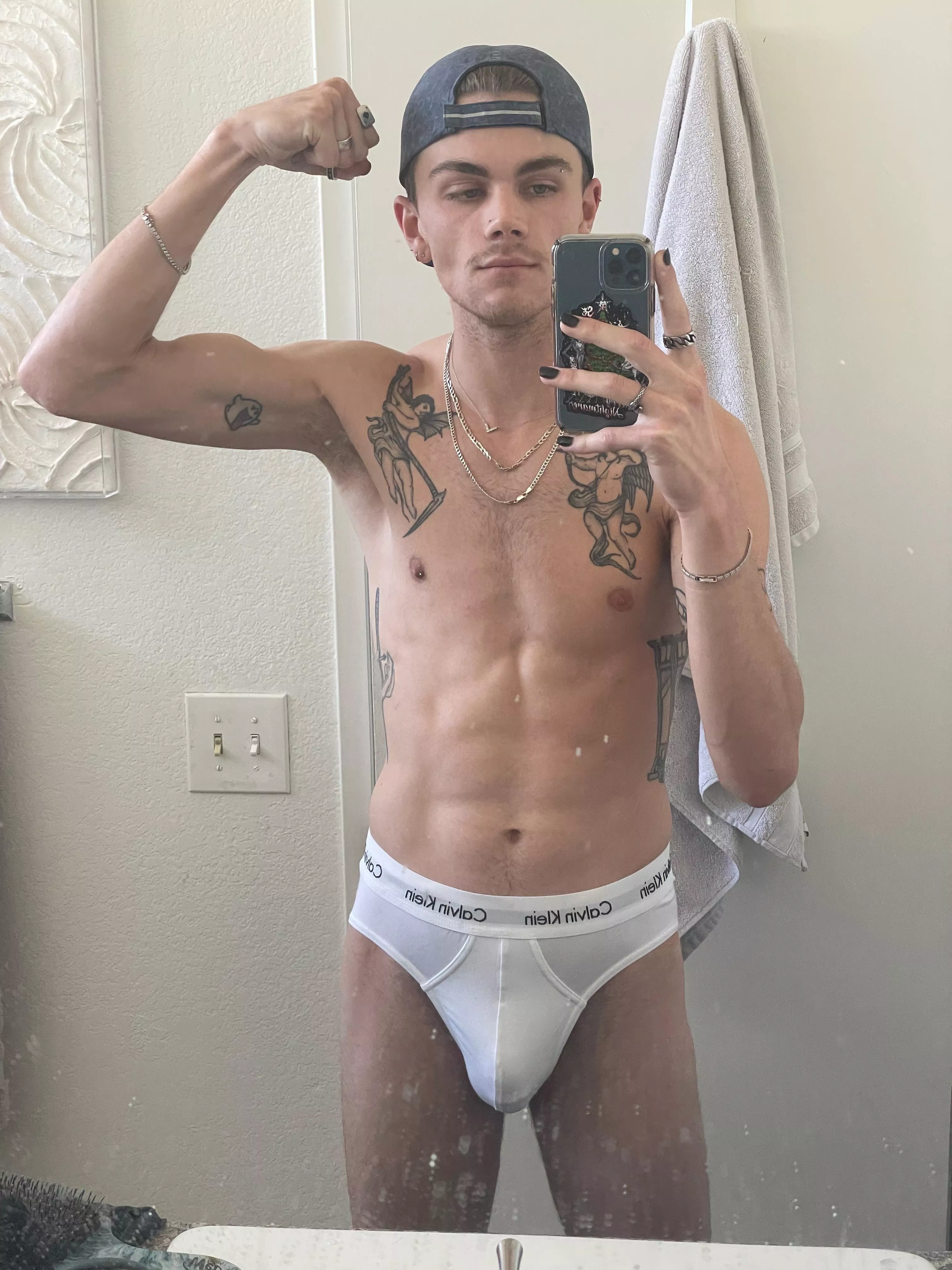 Looking for an Alpha? posted by aceheartbreak