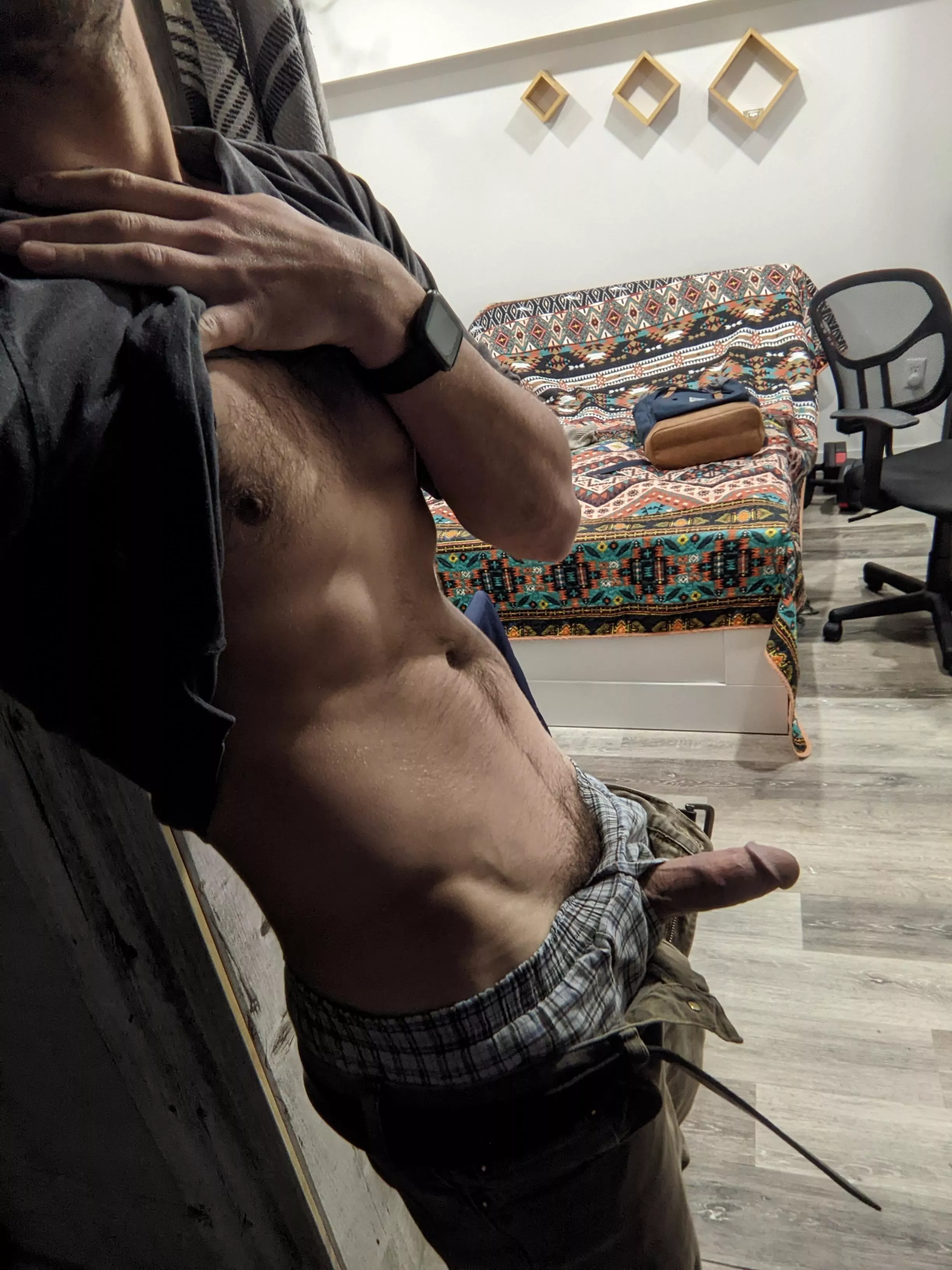 Looking for attention [M] posted by randothrowmeaway