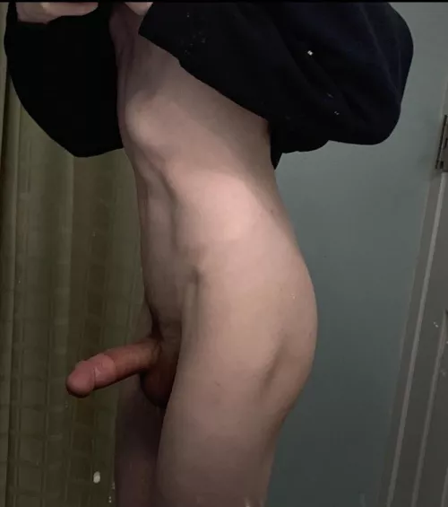 Looking for longterm gaming buddy who can carry me in games and spoil their little slut by Shronk227