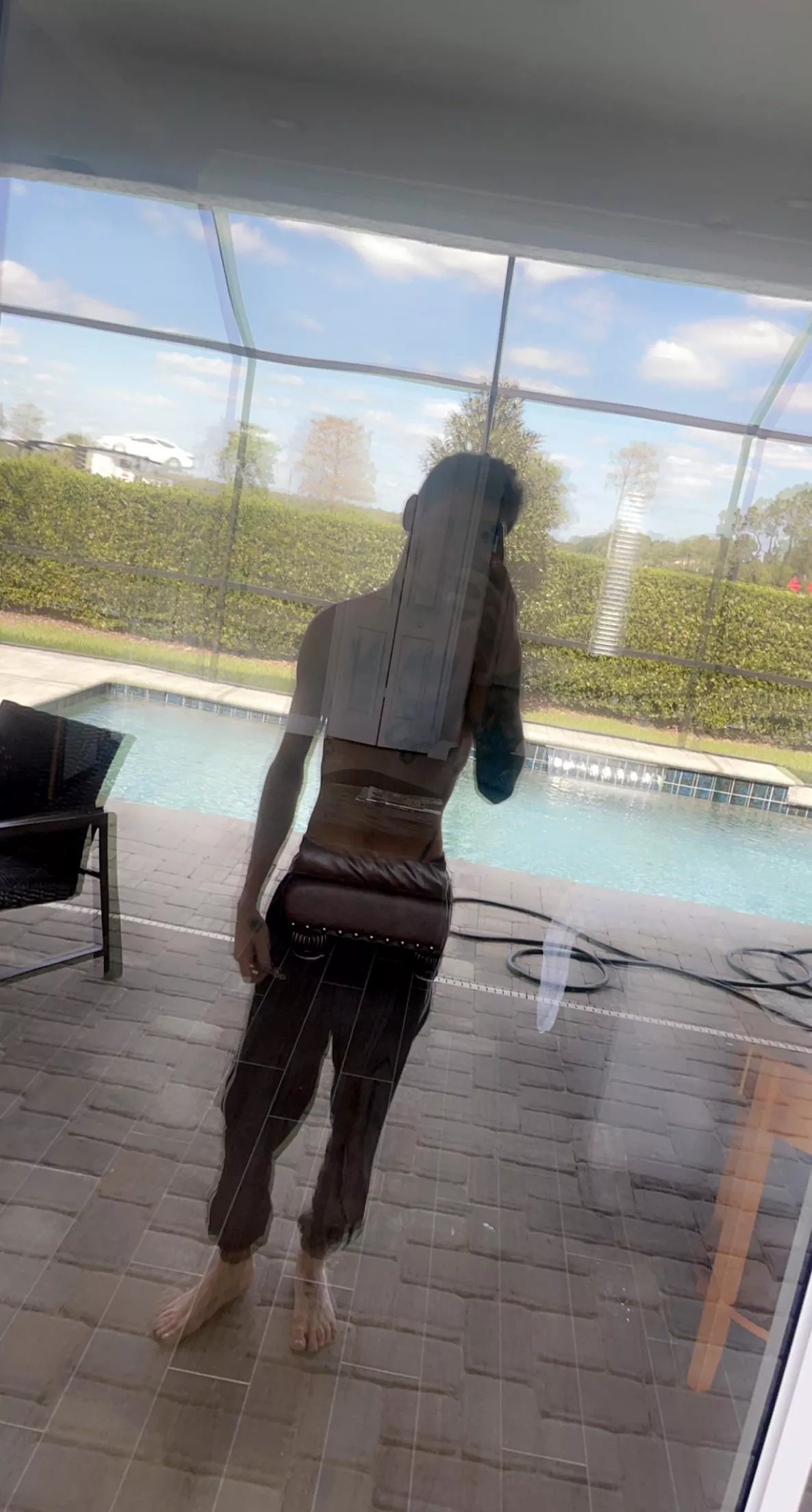 Looking for public exhibitionist tasks hoping for some help 😏 posted by SnooRobots8002