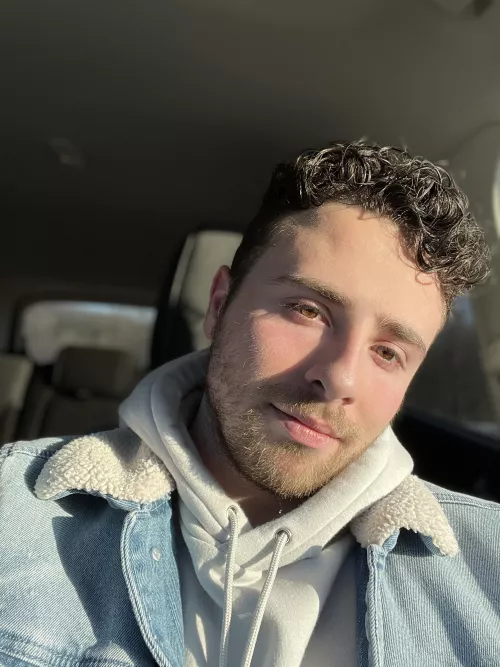 Looking for some DBD friends to play with 😊 by AlexanderDeLia