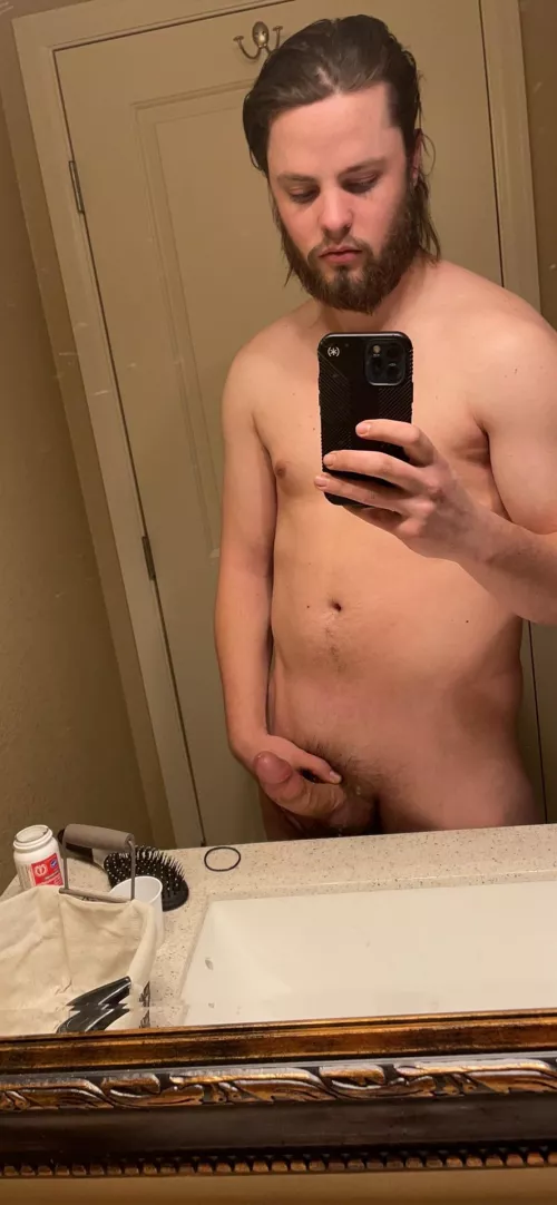 Looking for some phat booties😉😉 by Willtibs9