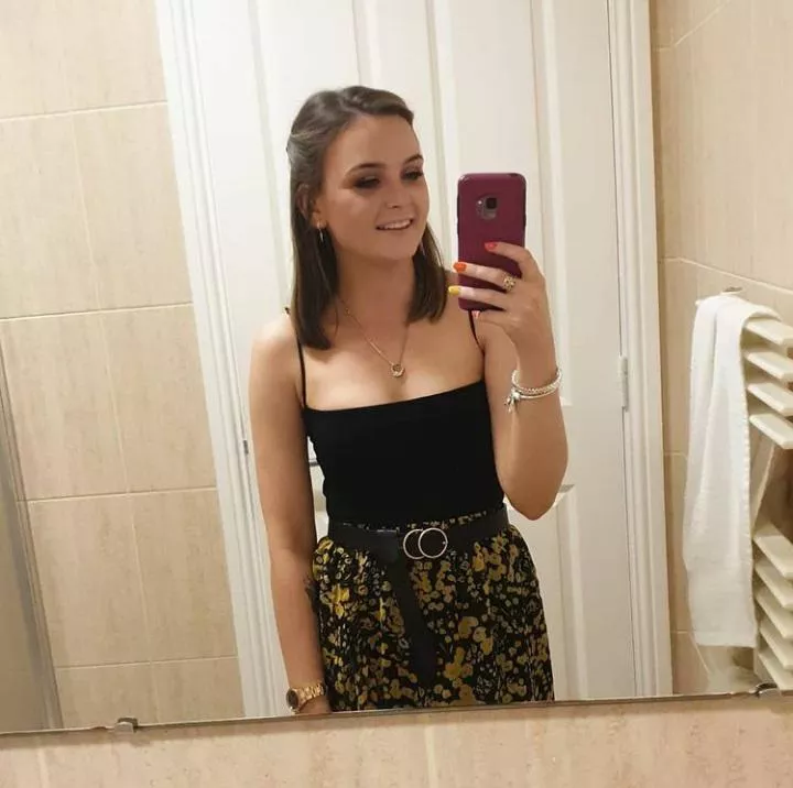 Looking for someone to break me in half:( posted by Internal_Director936