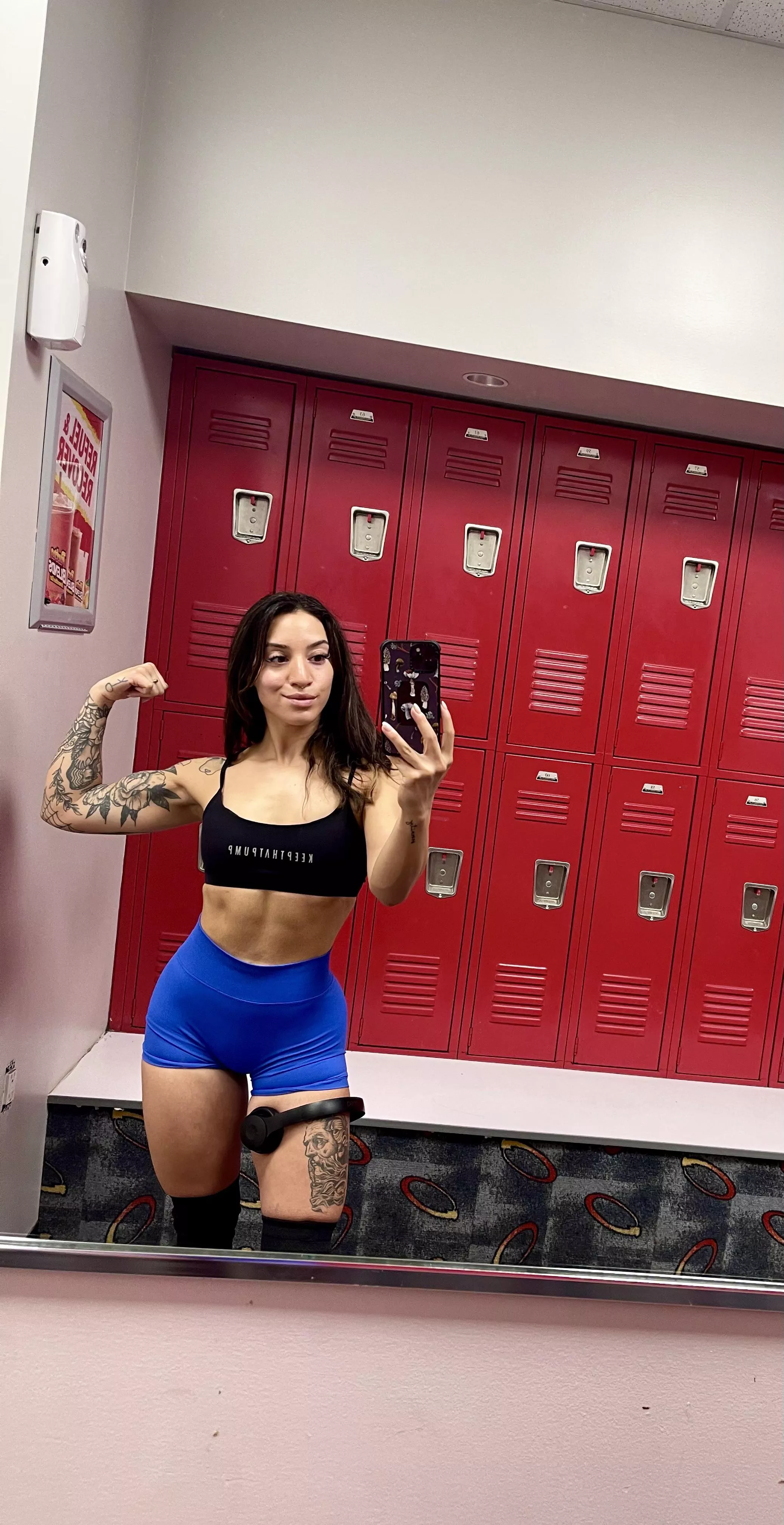 looking for someone to dominate posted by planteaterliftchick