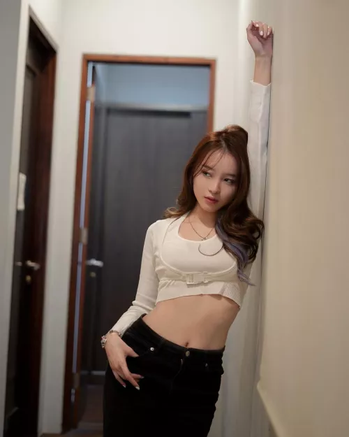 Looking hot by _A-L_