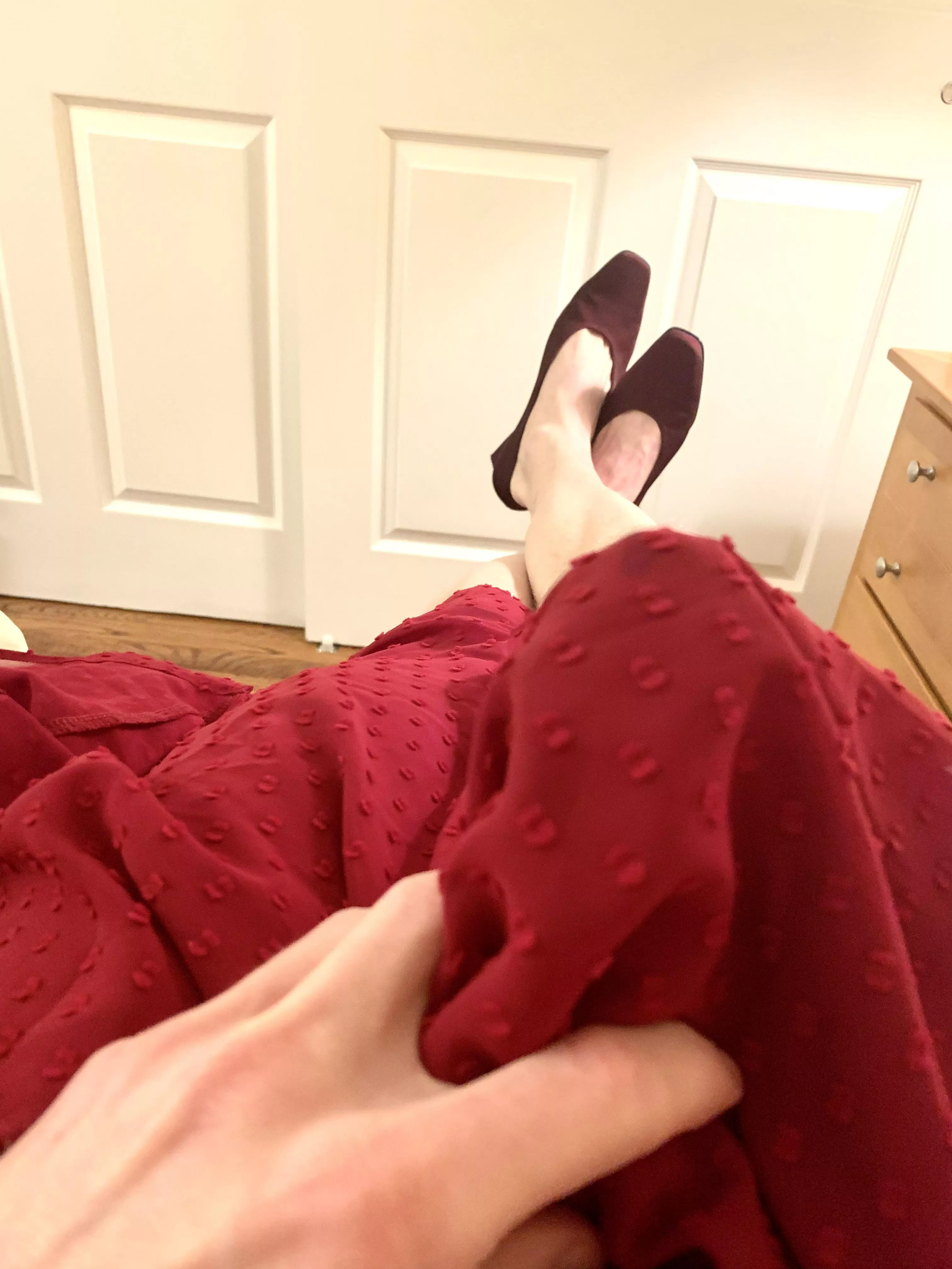 Looking to catch your attention posted by adorabledaisy0