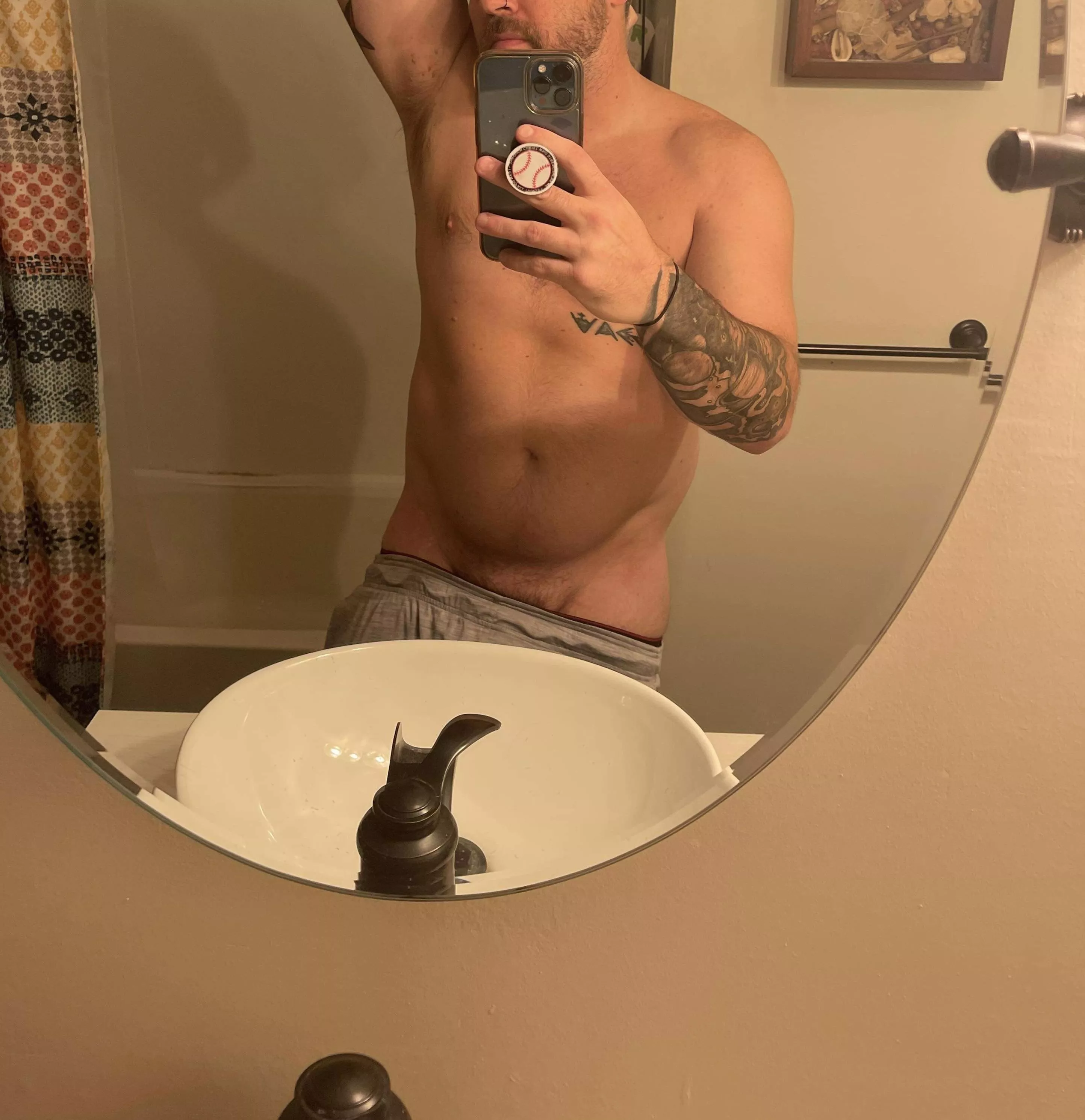 Looking to do some customer pictures or videos, I’m down to do about anything. Hit me up. No free content. All custom posted by Rude-Lengthiness1155