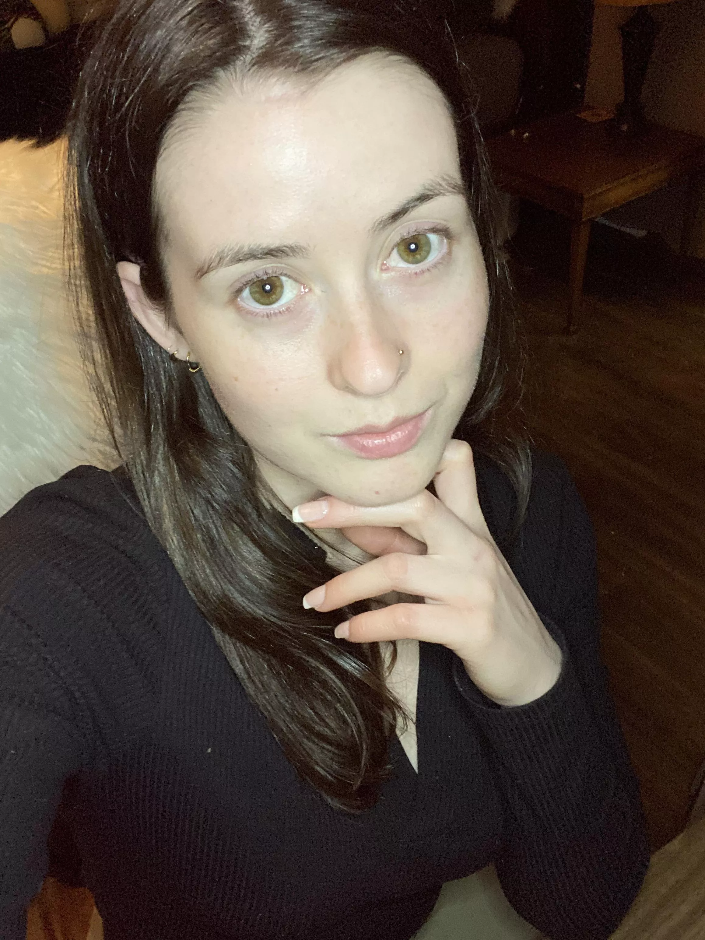 Looking up to you? [F] posted by chlo_c